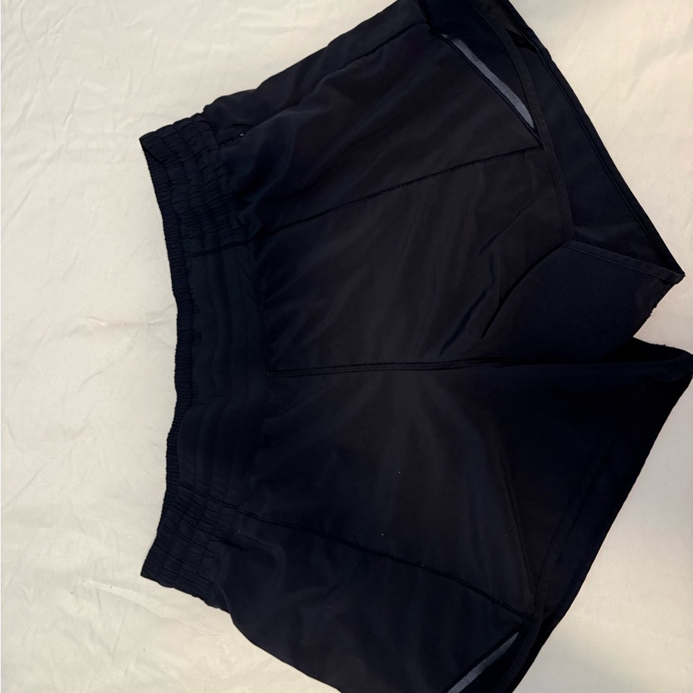 Lululemon Black Hotty Hot Athletic Shorts 4in